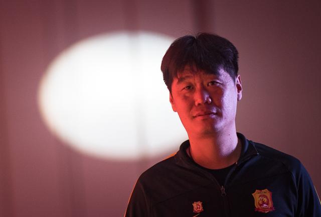 世界杯比赛直播平台-【观察】李霄鹏挂帅国足，迟到11年的“约会”