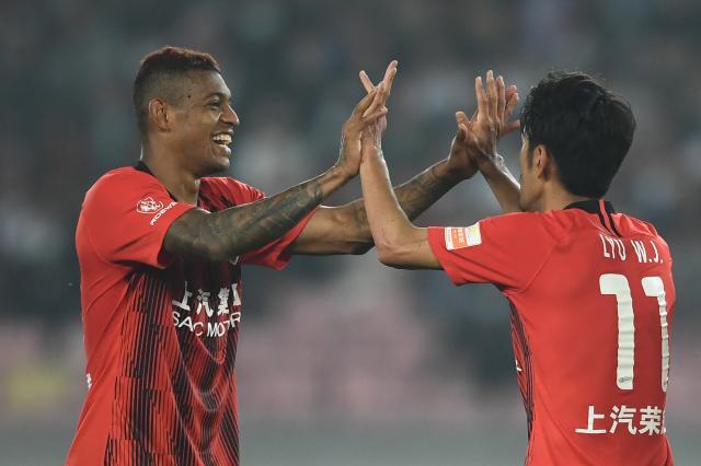 【中超】洛佩斯2球吕文君破门 海港3比1送国安2连败