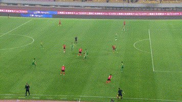 【中超】洛佩斯2球吕文君破门 海港3比1送国安2连败